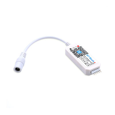 Ελεγκτής λουρίδων RGBW των μίνι RGB οδηγήσεων Wifi για APP φωνής μουσικής τον κινητό συγχρονισμό